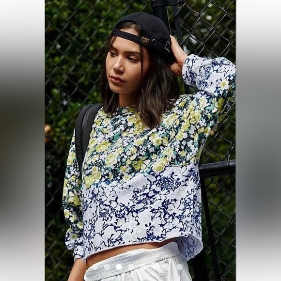 Free People Movement Inspire Oversized Floral Printed Layer Tee Size XS NWT - Picture 4 of 11